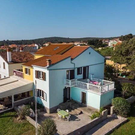 House Sara